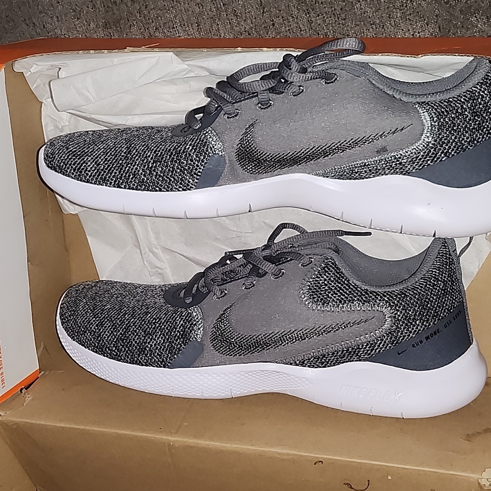 Nike Flex Experience RN 10